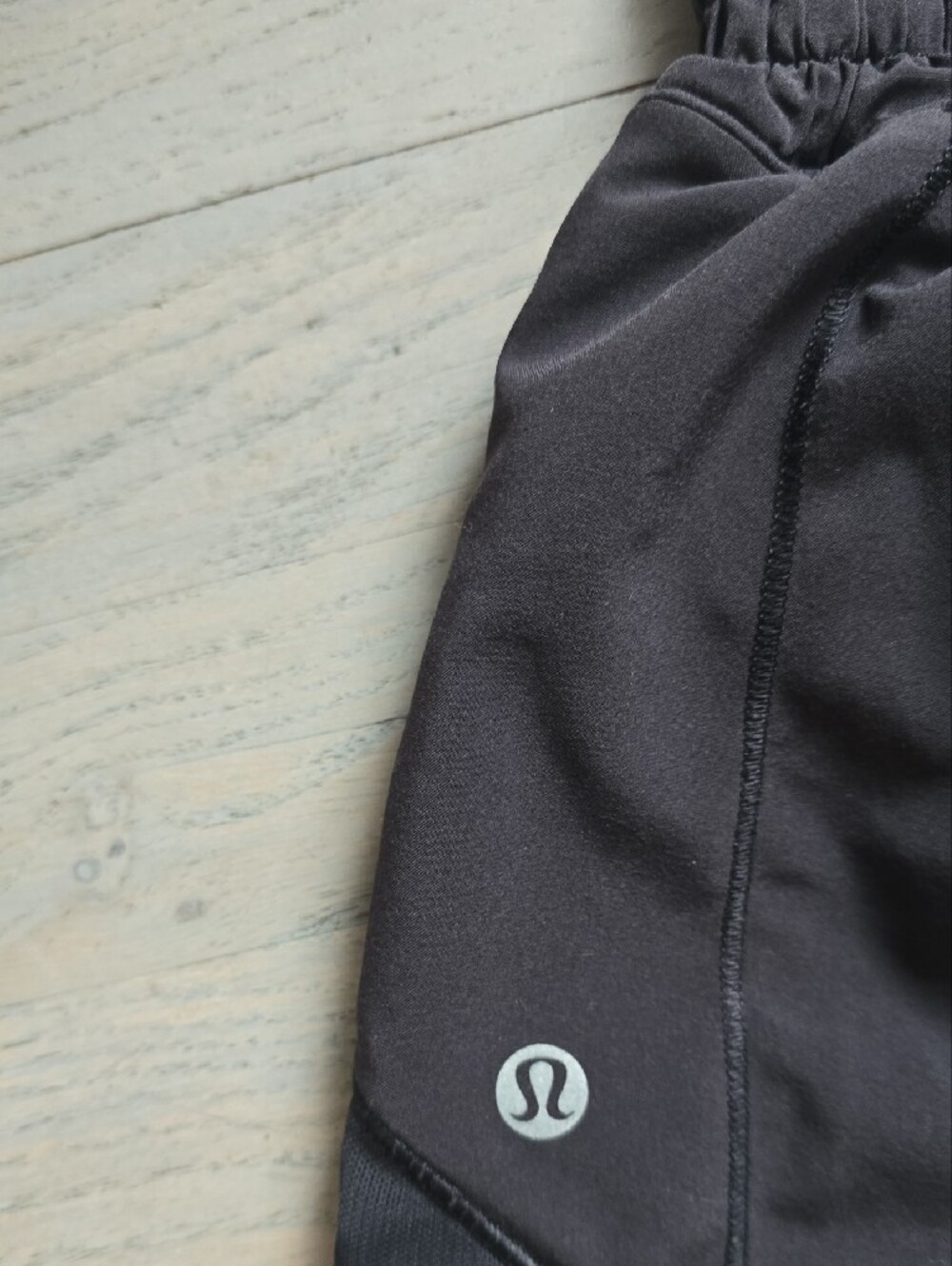 lululemon athletica Black Women’s Athletic Shorts - Picture 3 of 3